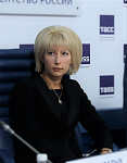 Сурова надежда юрьевна биография и дети фото